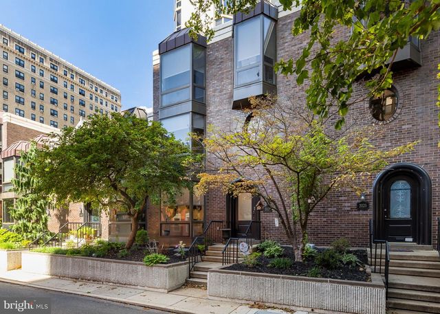 2027 CHANCELLOR ST, Philadelphia, PA 19103