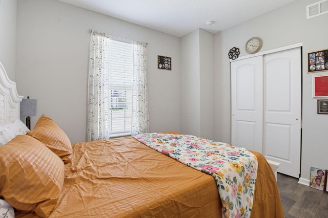 165 Balderson Drive, Pickerington, OH 43147