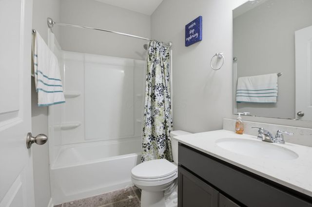 165 Balderson Drive, Pickerington, OH 43147