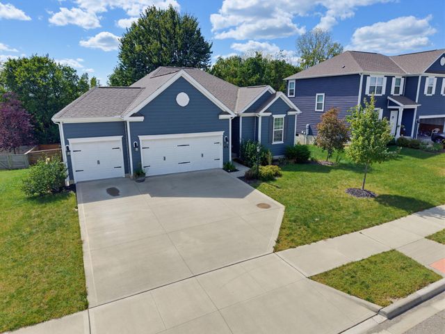 165 Balderson Drive, Pickerington, OH 43147