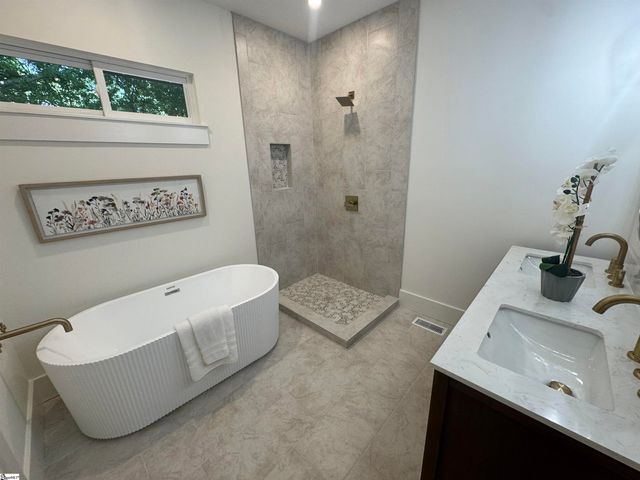 34 Nora Drive, Greenville, SC 29609