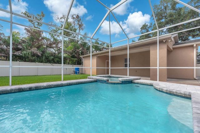 8805 CROSS LANDING LANE, Riverview, FL 33578