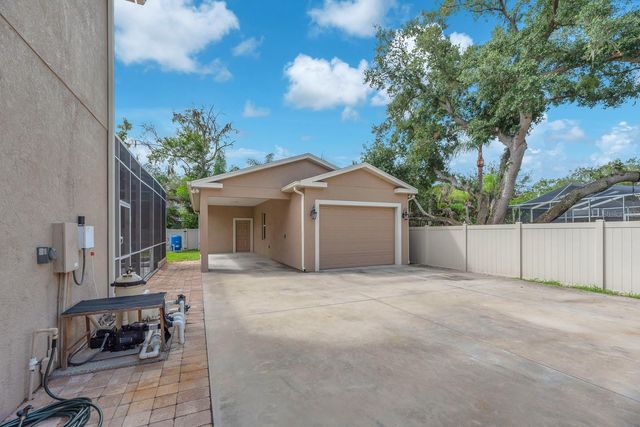 8805 CROSS LANDING LANE, Riverview, FL 33578