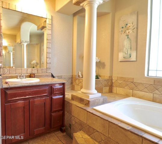 11304 MENLO Avenue, El Paso, TX 79936