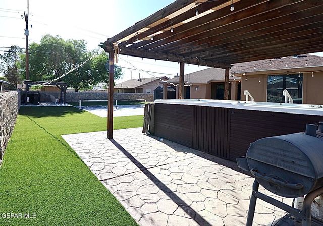 11304 MENLO Avenue, El Paso, TX 79936