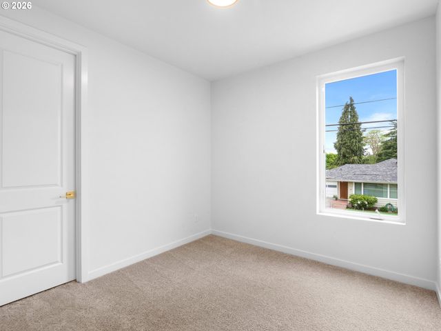 3864 Ne Alberta Ct, Portland, OR 97211