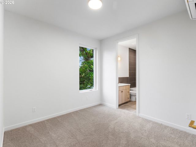 3864 Ne Alberta Ct, Portland, OR 97211