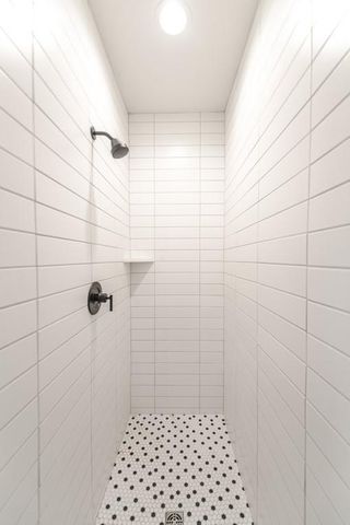 4436 TRACY Avenue, Kansas City, MO 64110