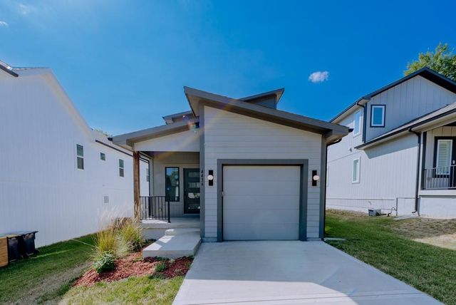 4436 TRACY Avenue, Kansas City, MO 64110