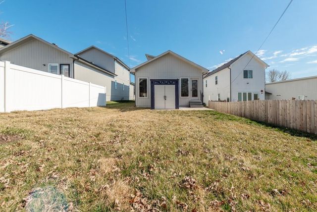 4436 TRACY Avenue, Kansas City, MO 64110