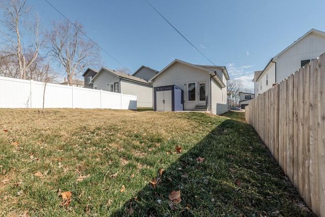 4436 TRACY Avenue, Kansas City, MO 64110