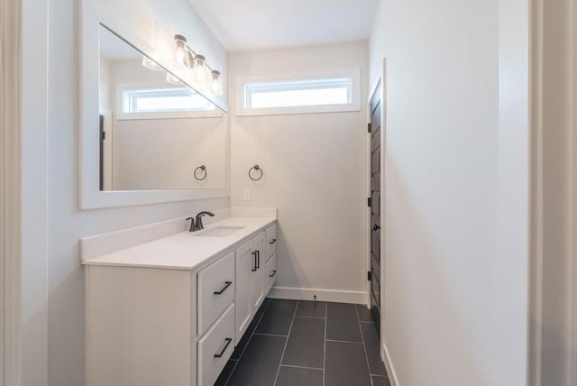 4436 TRACY Avenue, Kansas City, MO 64110