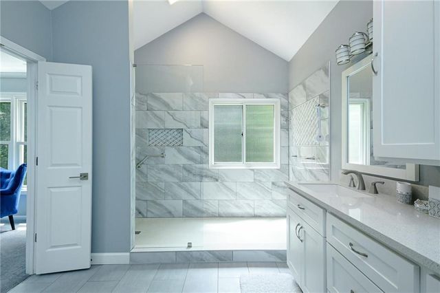 1716 Crowes Lake Court, Lawrenceville, GA 30043