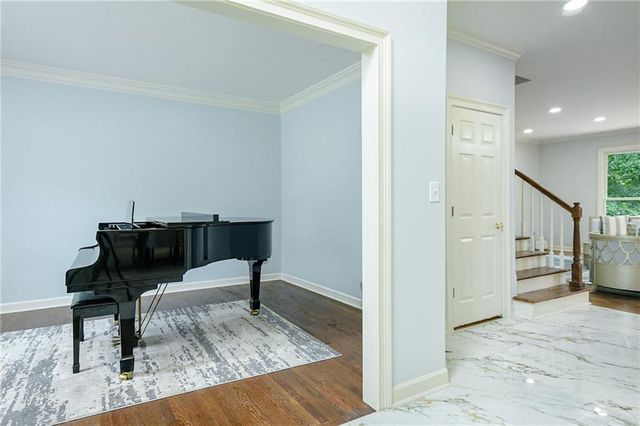 1716 Crowes Lake Court, Lawrenceville, GA 30043
