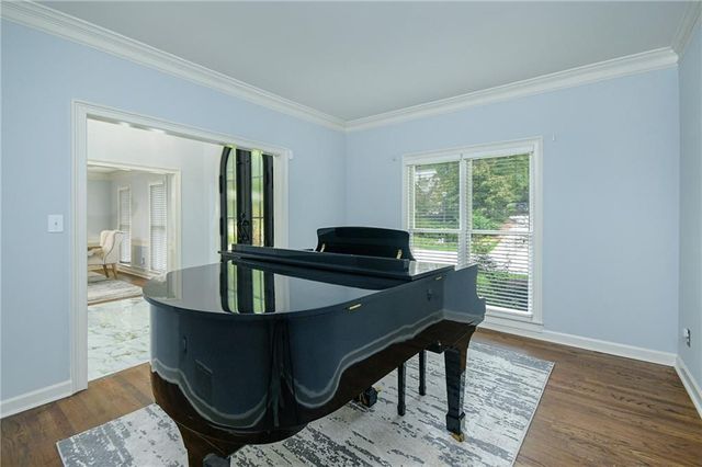 1716 Crowes Lake Court, Lawrenceville, GA 30043