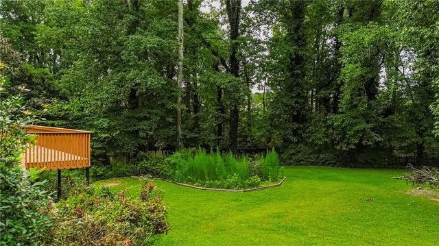 1716 Crowes Lake Court, Lawrenceville, GA 30043