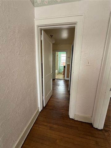 2332 Sherbrook St, Squirrel Hill, PA 15217