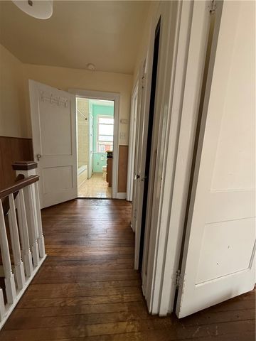 2332 Sherbrook St, Squirrel Hill, PA 15217