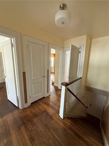 2332 Sherbrook St, Squirrel Hill, PA 15217