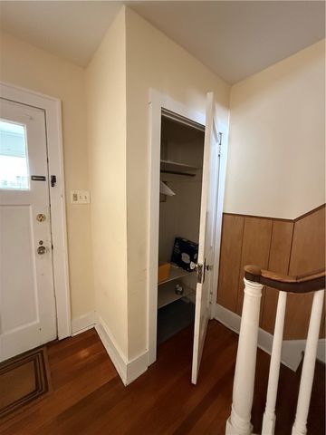 2332 Sherbrook St, Squirrel Hill, PA 15217