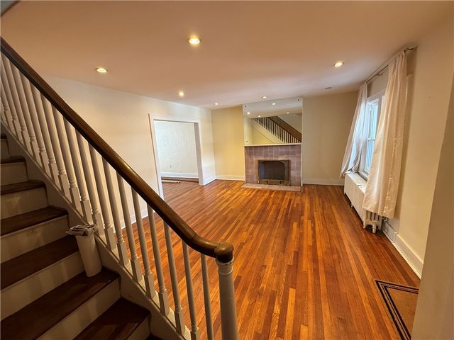 2332 Sherbrook St, Squirrel Hill, PA 15217