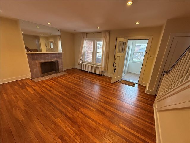 2332 Sherbrook St, Squirrel Hill, PA 15217