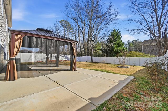 14609 Glenduff Place, Charlotte, NC 28278