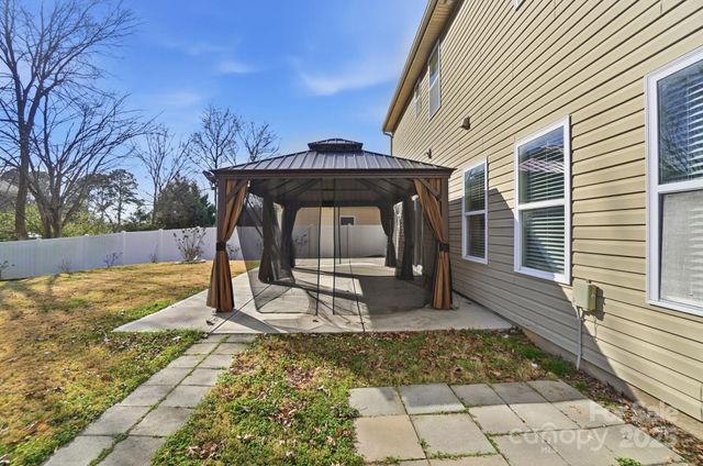 14609 Glenduff Place, Charlotte, NC 28278