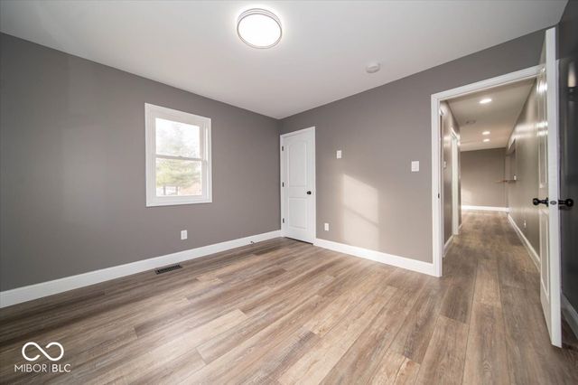 9292 S Tomahawk Trail, Markleville, IN 46056