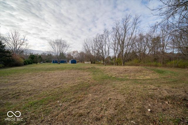 9292 S Tomahawk Trail, Markleville, IN 46056