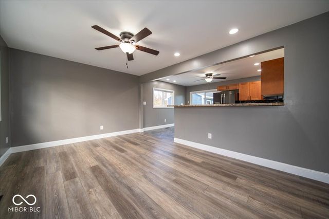 9292 S Tomahawk Trail, Markleville, IN 46056