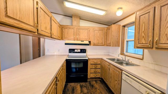 5131 Bristol Avenue, Klamath Falls, OR 97603
