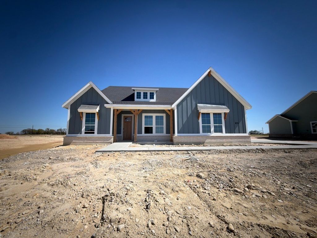 160 Meadow Bend Drive, New Fairview, TX 76078 — exterior