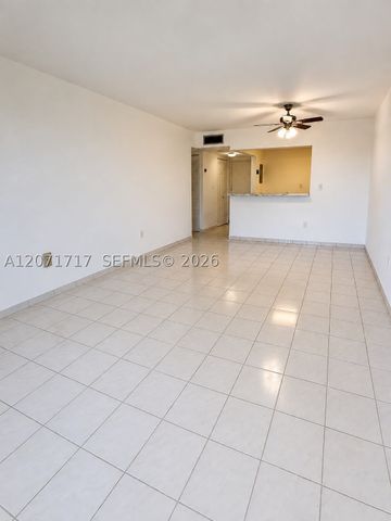 5199 NW 7th St 501E, Miami, FL 33126