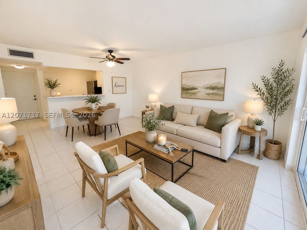 5199 NW 7th St 501E, Miami, FL 33126
