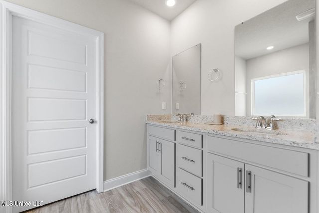 12213 Savannah Circle, Ocean Springs, MS 39564