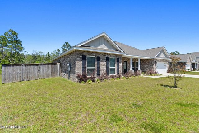 12213 Savannah Circle, Ocean Springs, MS 39564