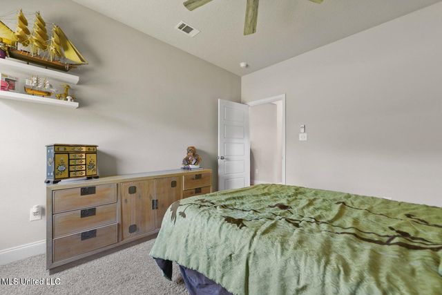 12213 Savannah Circle, Ocean Springs, MS 39564