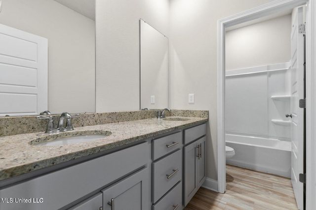 12213 Savannah Circle, Ocean Springs, MS 39564