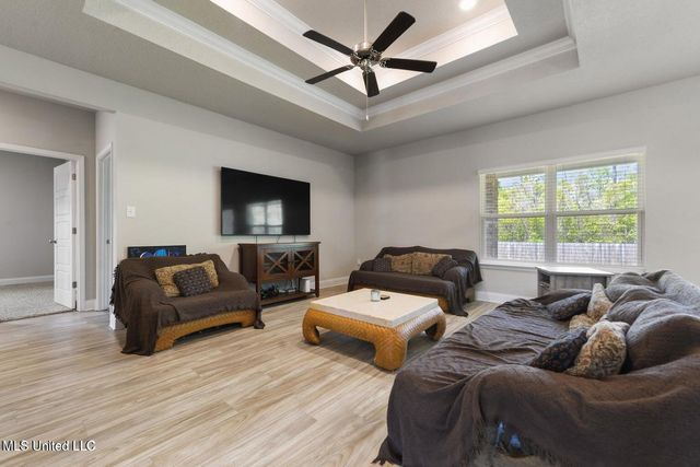 12213 Savannah Circle, Ocean Springs, MS 39564