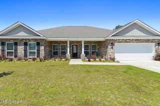 12213 Savannah Circle, Ocean Springs, MS 39564