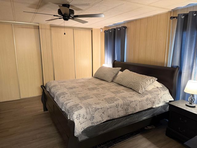 2400 W Midvalley Avenue F-1, Visalia, CA 93277