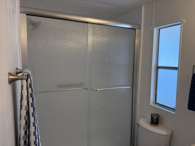 2400 W Midvalley Avenue F-1, Visalia, CA 93277