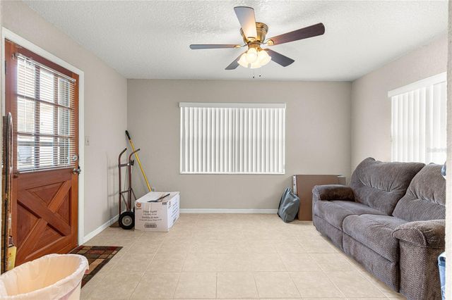 1301 NICHOLS DRIVE, Tavares, FL 32778