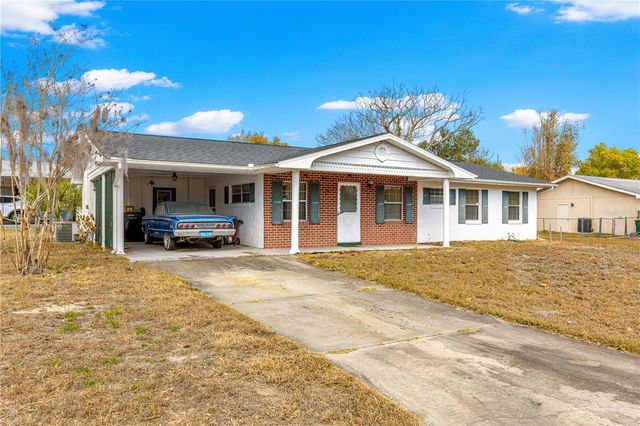 1301 NICHOLS DRIVE, Tavares, FL 32778