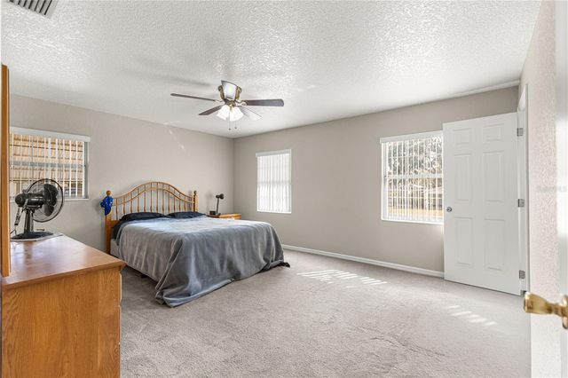 1301 NICHOLS DRIVE, Tavares, FL 32778