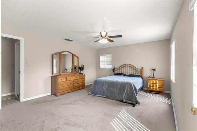 1301 NICHOLS DRIVE, Tavares, FL 32778