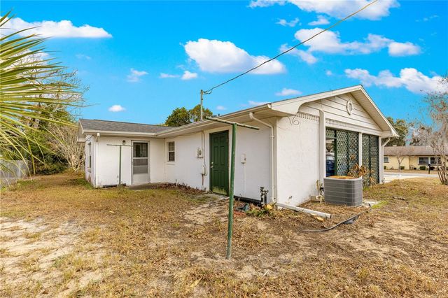 1301 NICHOLS DRIVE, Tavares, FL 32778