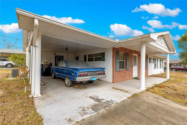 1301 NICHOLS DRIVE, Tavares, FL 32778