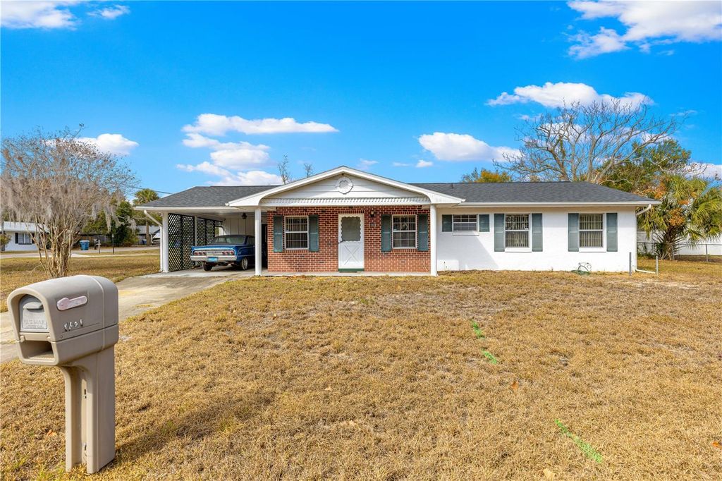 1301 NICHOLS DRIVE, Tavares, FL 32778